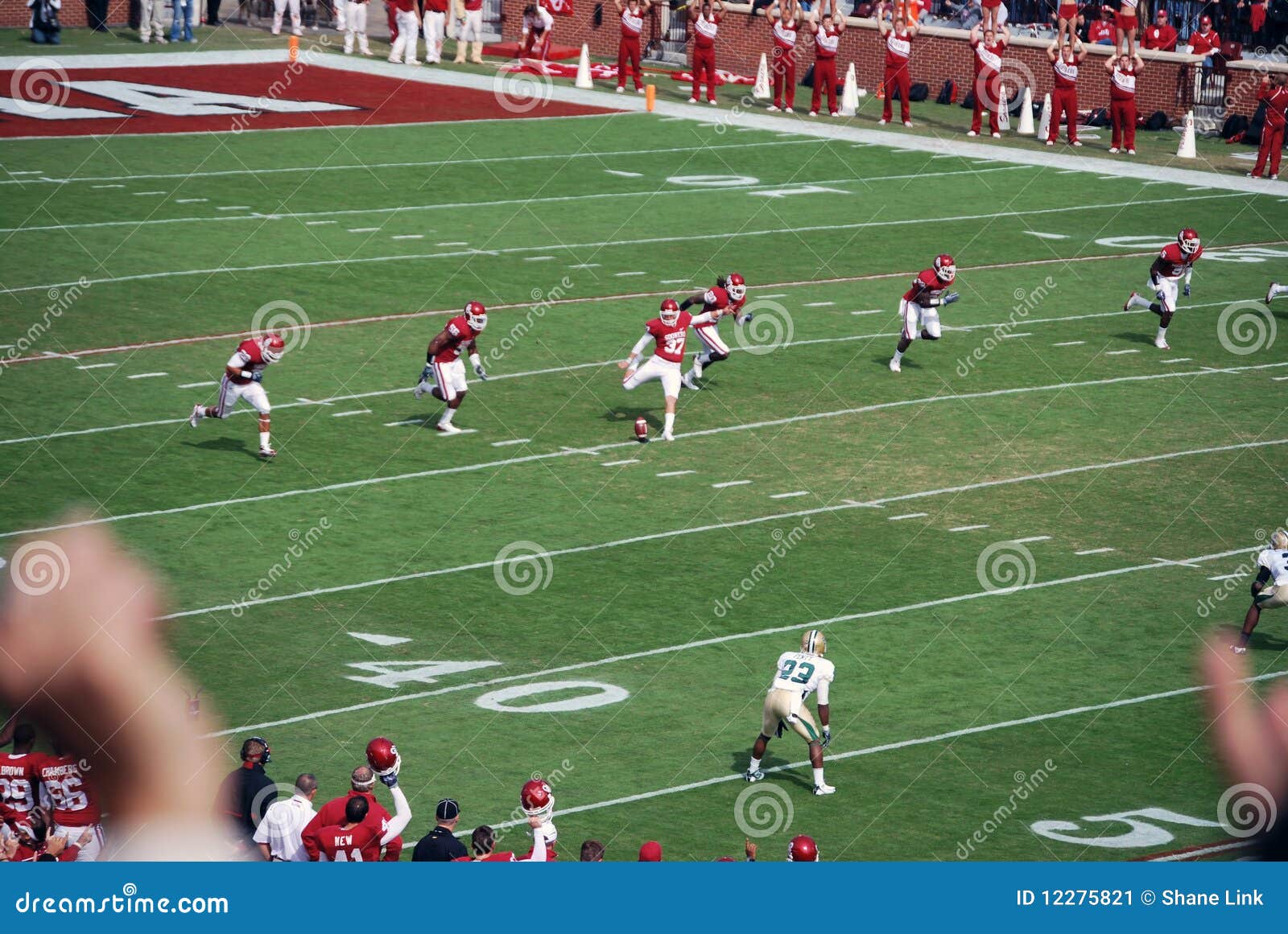 Oklahoma Sooner Football editorial photo. Image of players 12275821