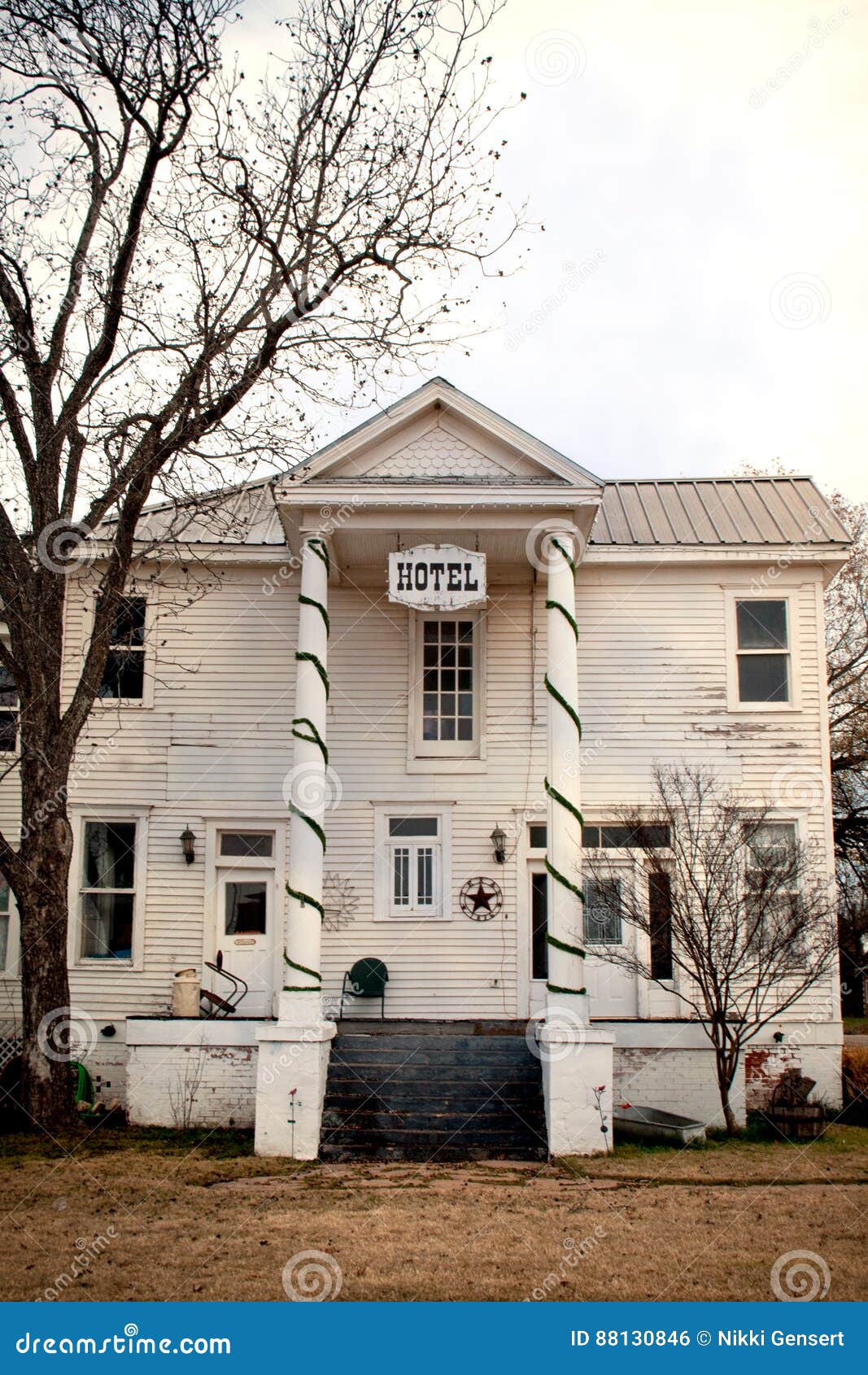 old abandoned spooky hotel in rural texas