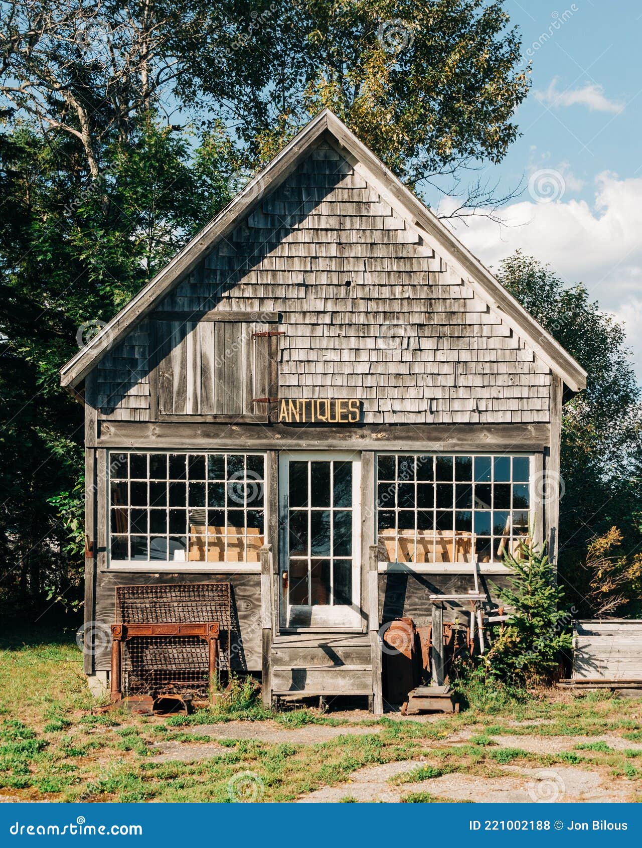 An Old Antiques Shop, in Maine Editorial Stock Photo Image of retail