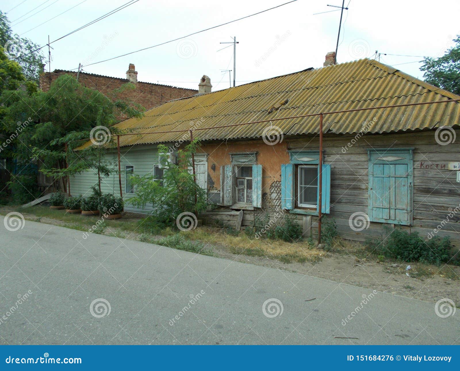 old apartment building russian city residential house cities astrakhan russia july 151684276