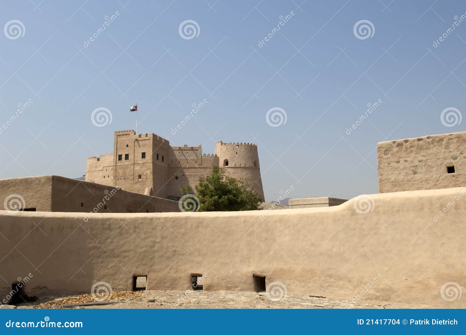 old arabian castle in fujairah