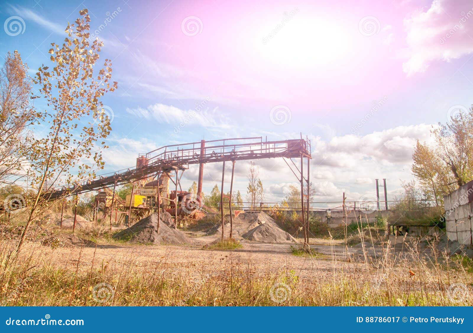 Old asphalt plant stock image. Image of technology, concrete - 88786017