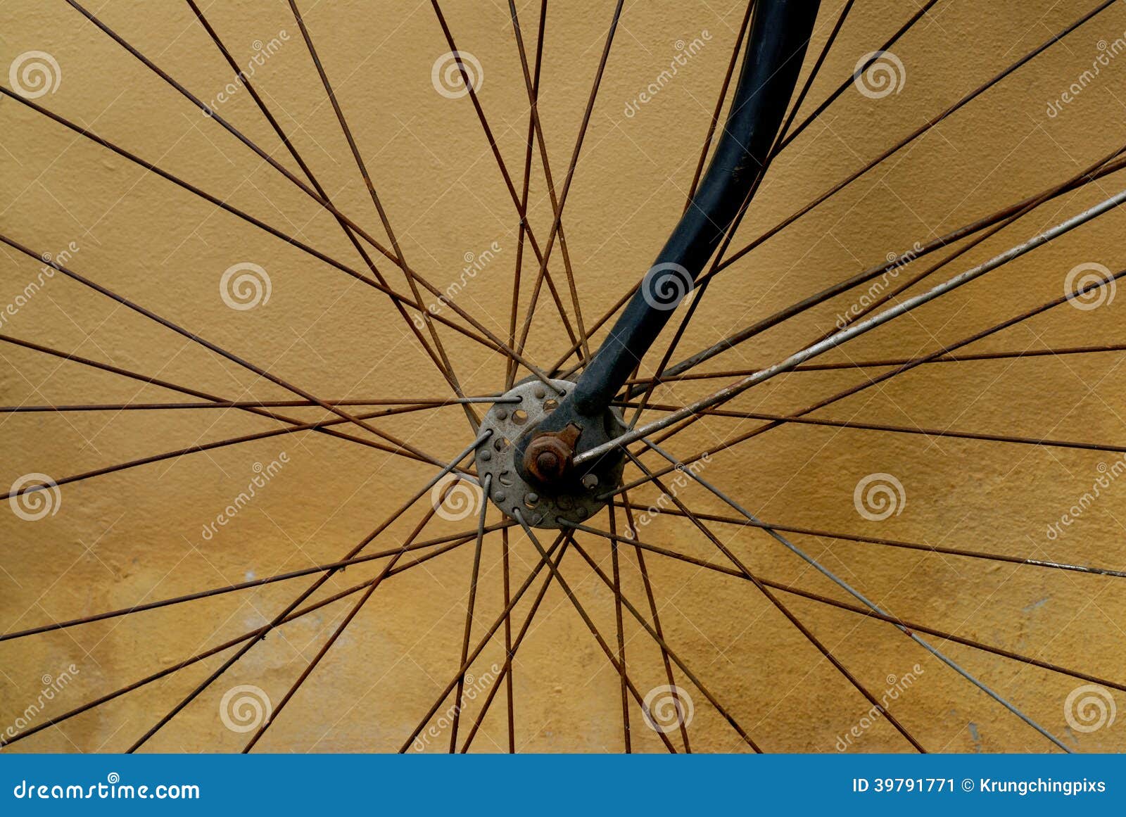 Old bicycle wheel stock image. Image of wall, wheel, antique 39791771