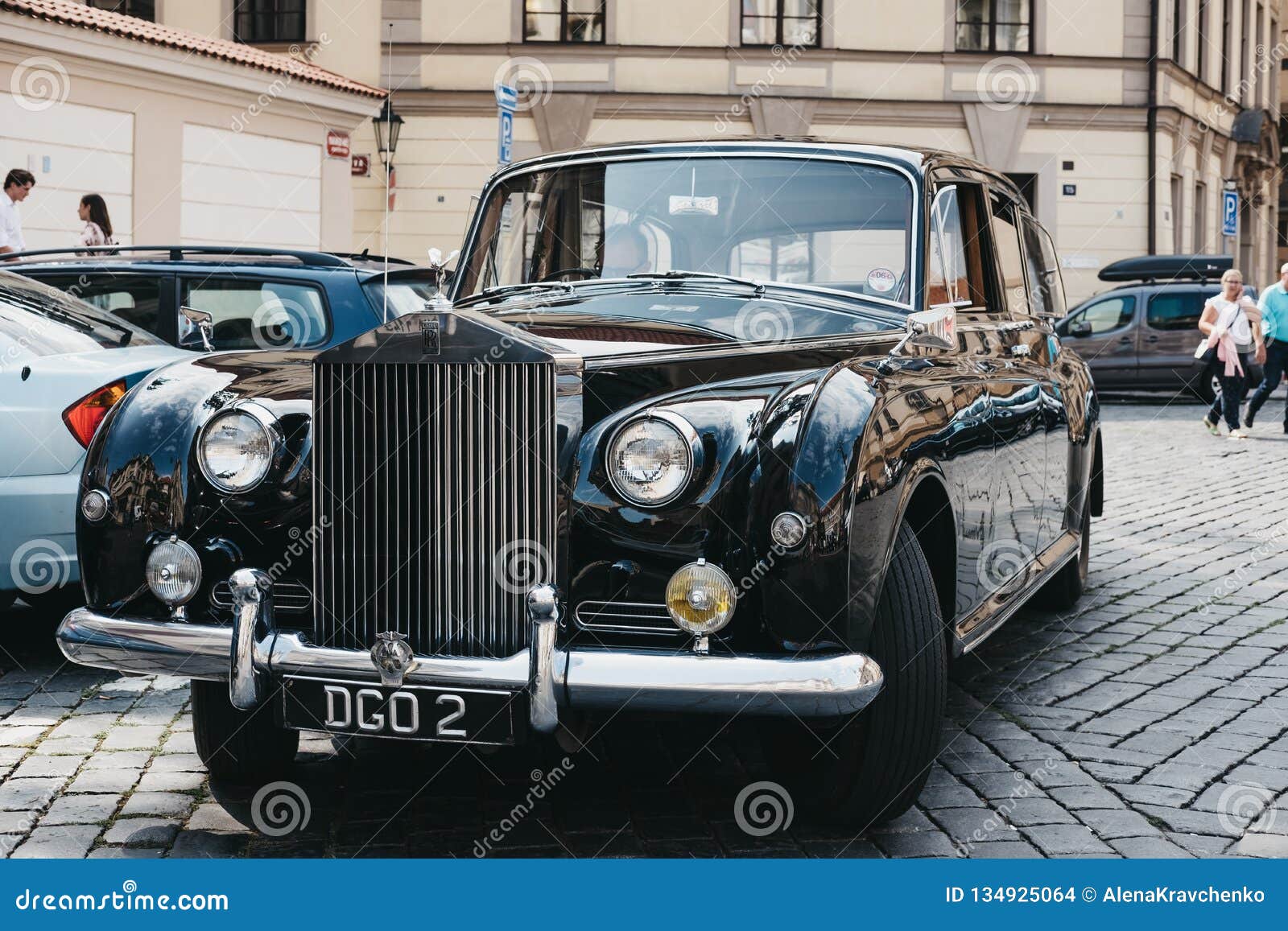 Old Black Rolls Royce Car On A Street In Prague Czech Republic Editorial Stock Image Image Of Czech Antique