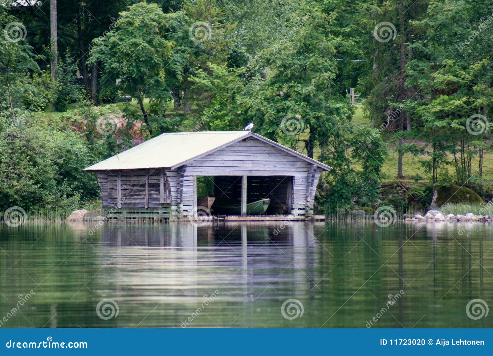 Old Boathouse By The Lake Stock Photo - Image: 11723020