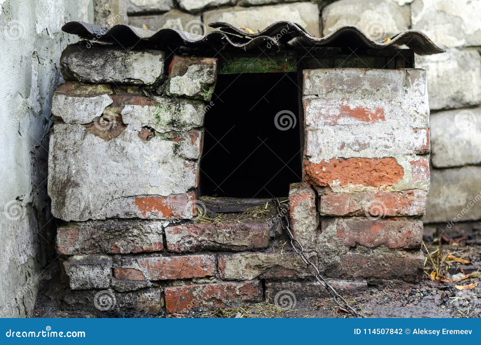 Brick Doghouse Stock Photos - Free & Royalty-Free Stock Photos from  Dreamstime