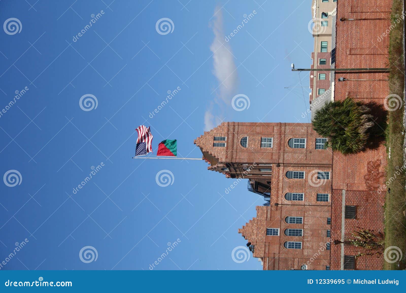 Old building in Ybor City stock image. Image of pavilion 12339695