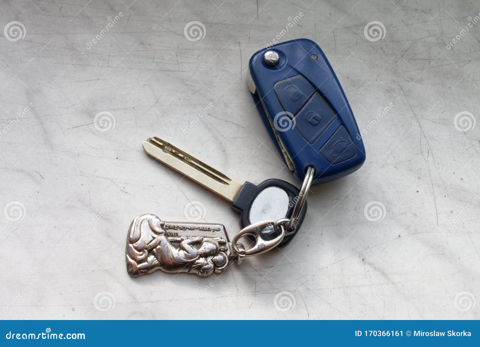 Old car keys stock image. Image of used, chain, control 170366161