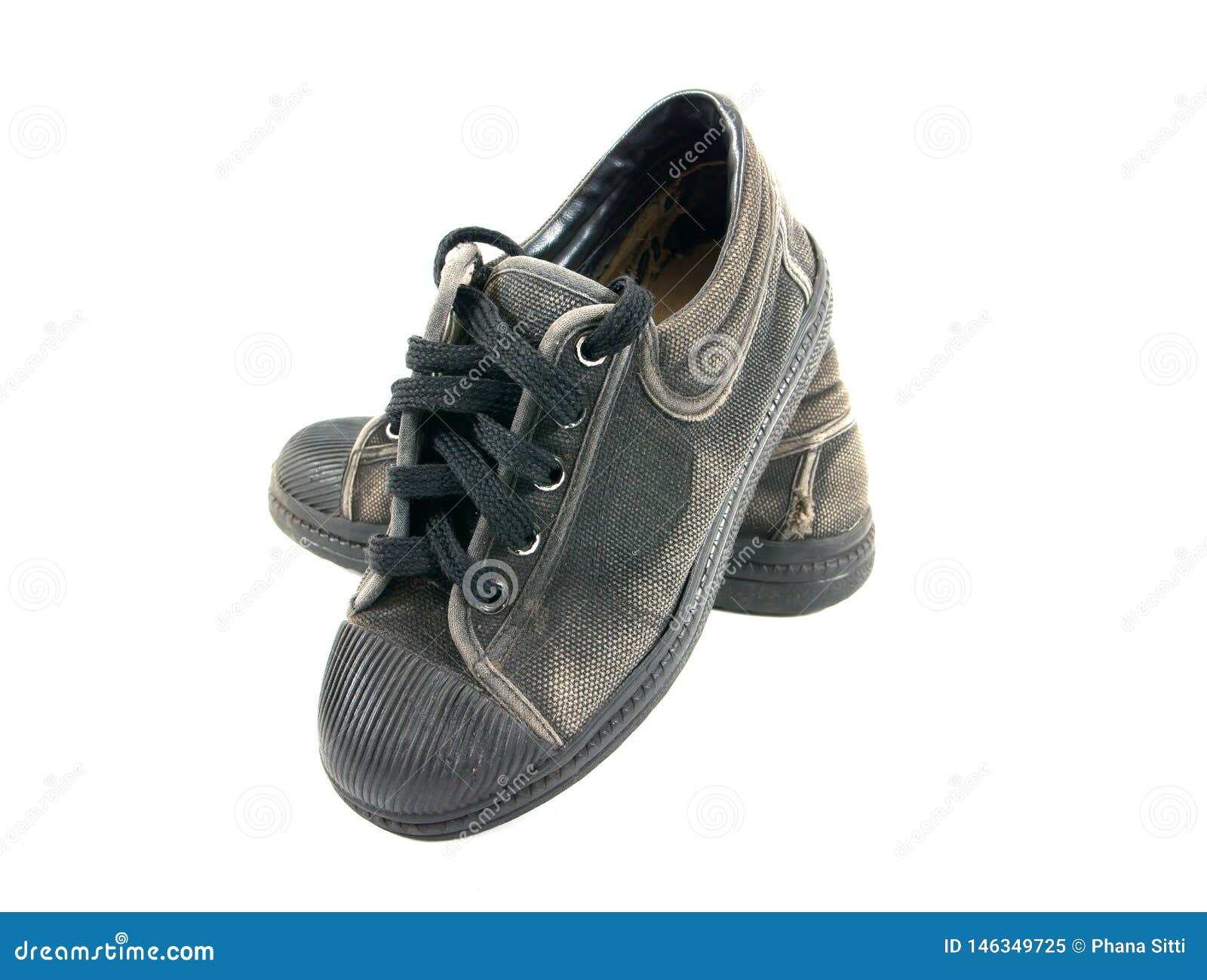 older boy school shoes
