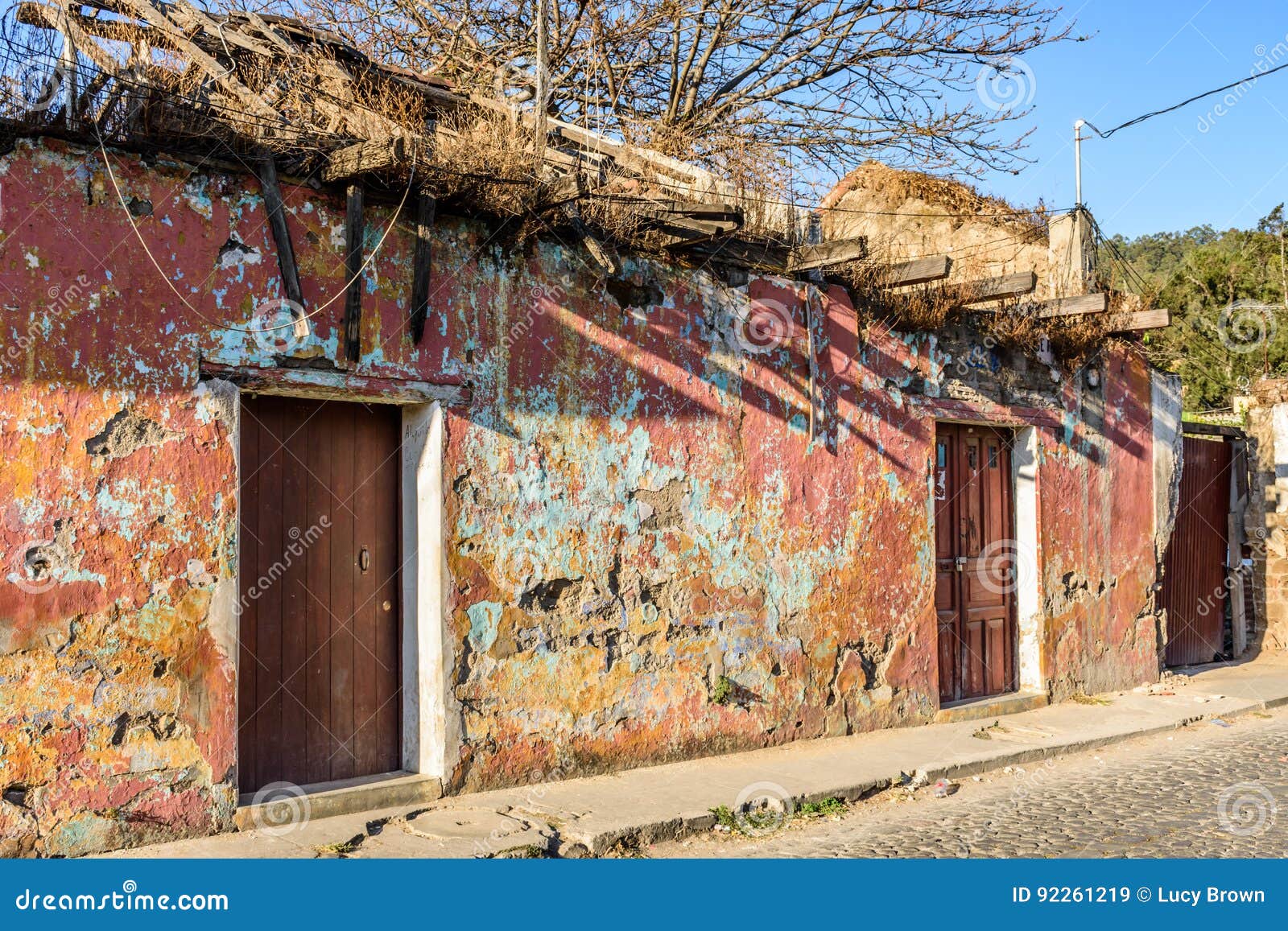 Old, Crumbling House Wall, Antigua, Guatemala Editorial Stock Image - Image  of concrete, exterior: 92261219
