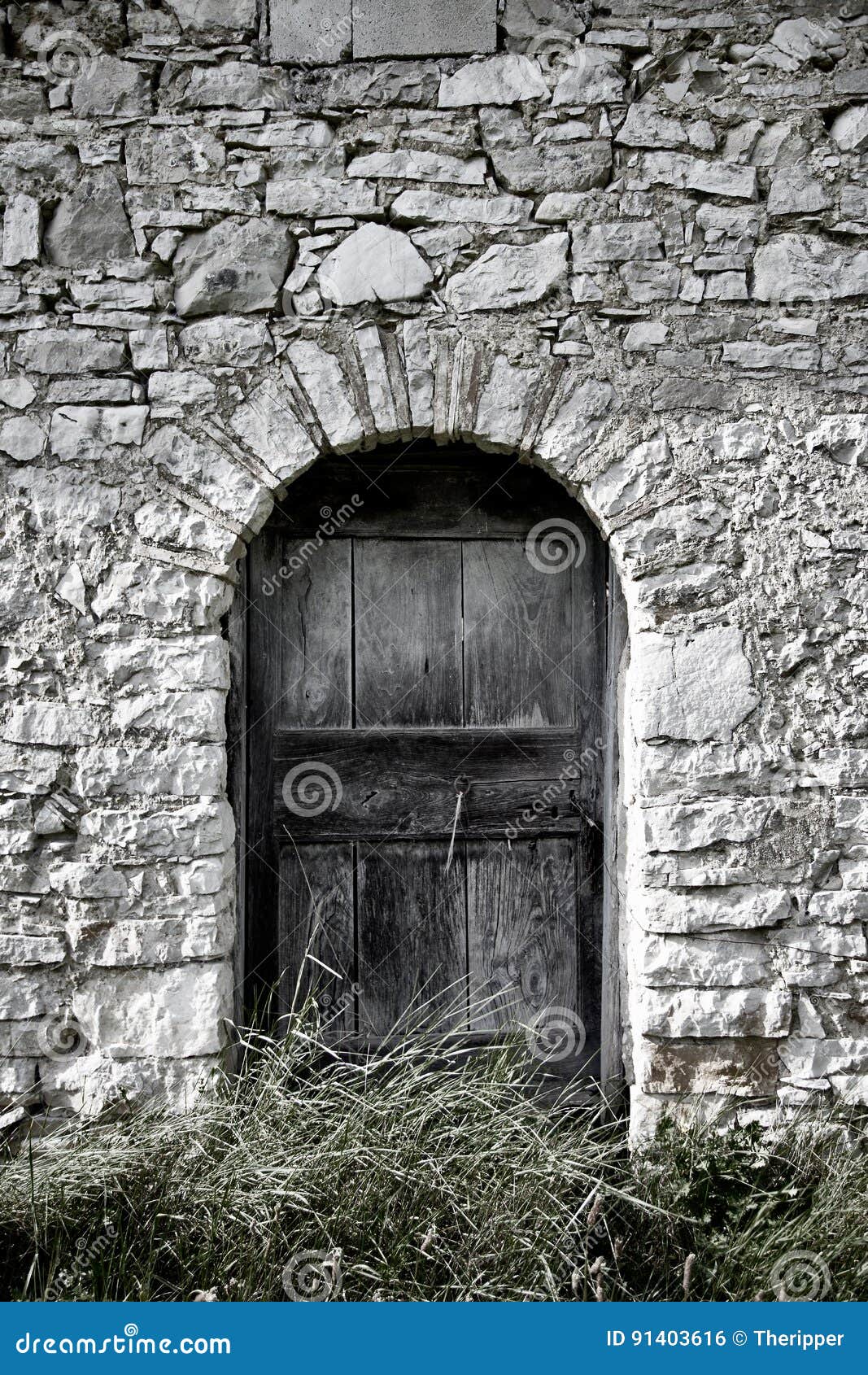 old door in the roman campagna