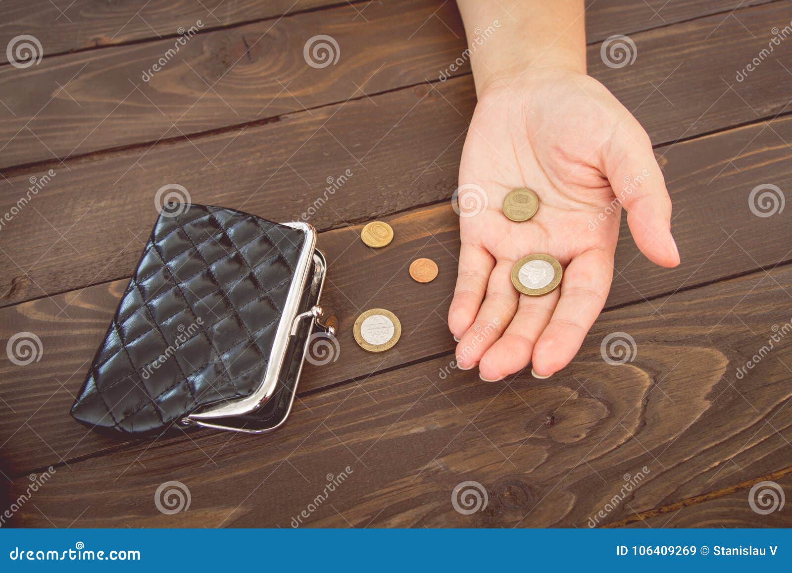 Poor Woman Hand Open Empty Purse Another Hand Holding only One Coin ,payday  and Bankrupt Concept Stock Photo - Image of payment, broke: 171437022