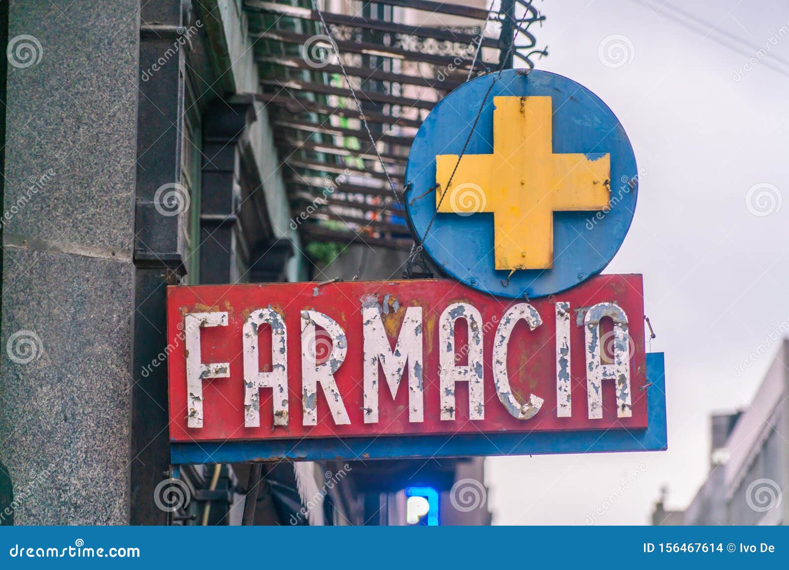 farmacia sign, uruguay