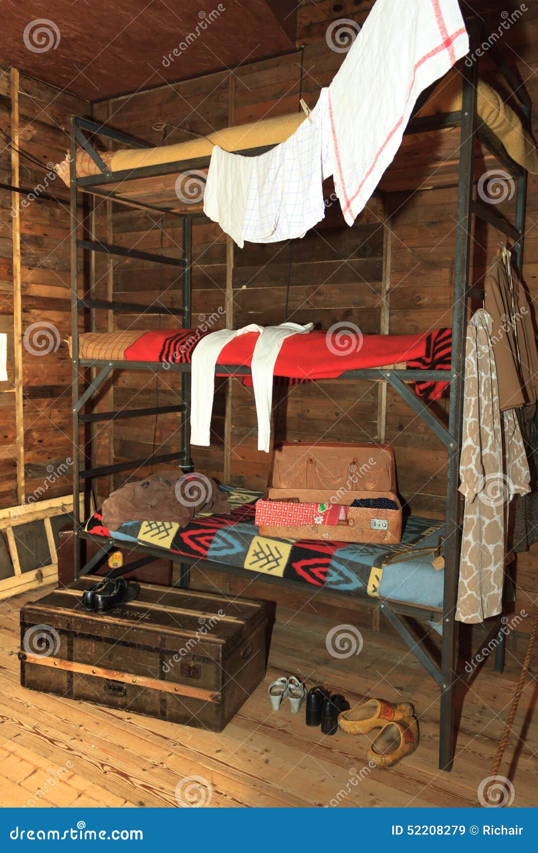 Old fashioned bunk bed stock image. Image of trunk, retro 52208279
