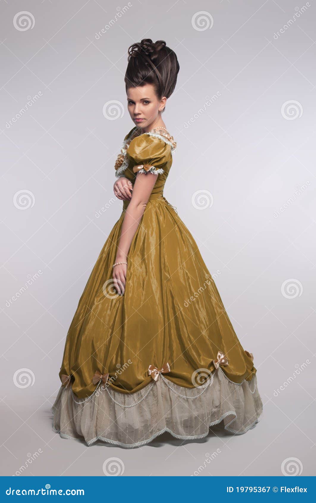 old fashioned dresses for girls