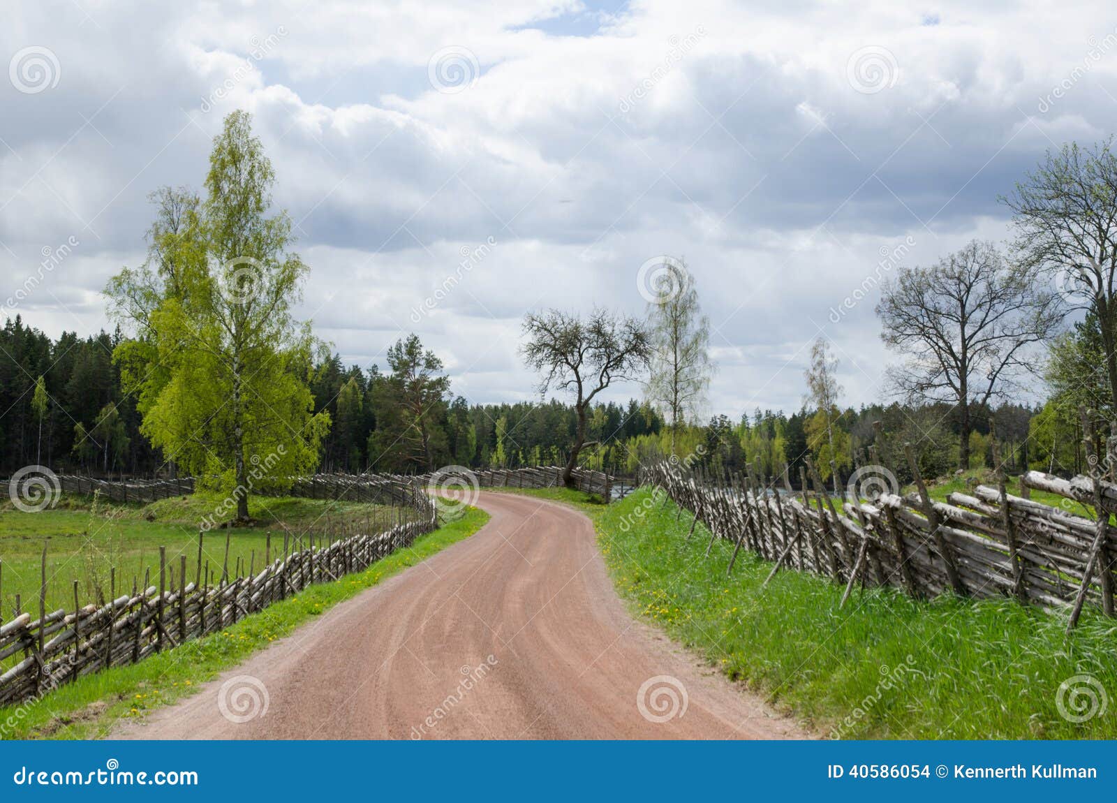 Old Fashioned Gravel Road Stock Photo Image Of Springtime 40586054