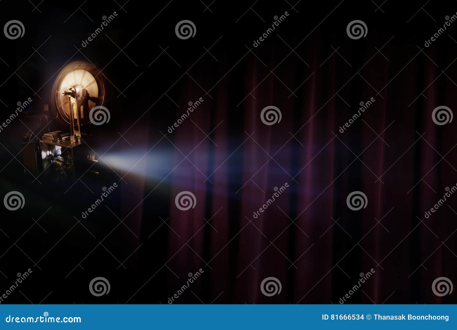 115 Old Film Projector Dark Room Stock Photos - Free & Royalty-Free Stock  Photos from Dreamstime