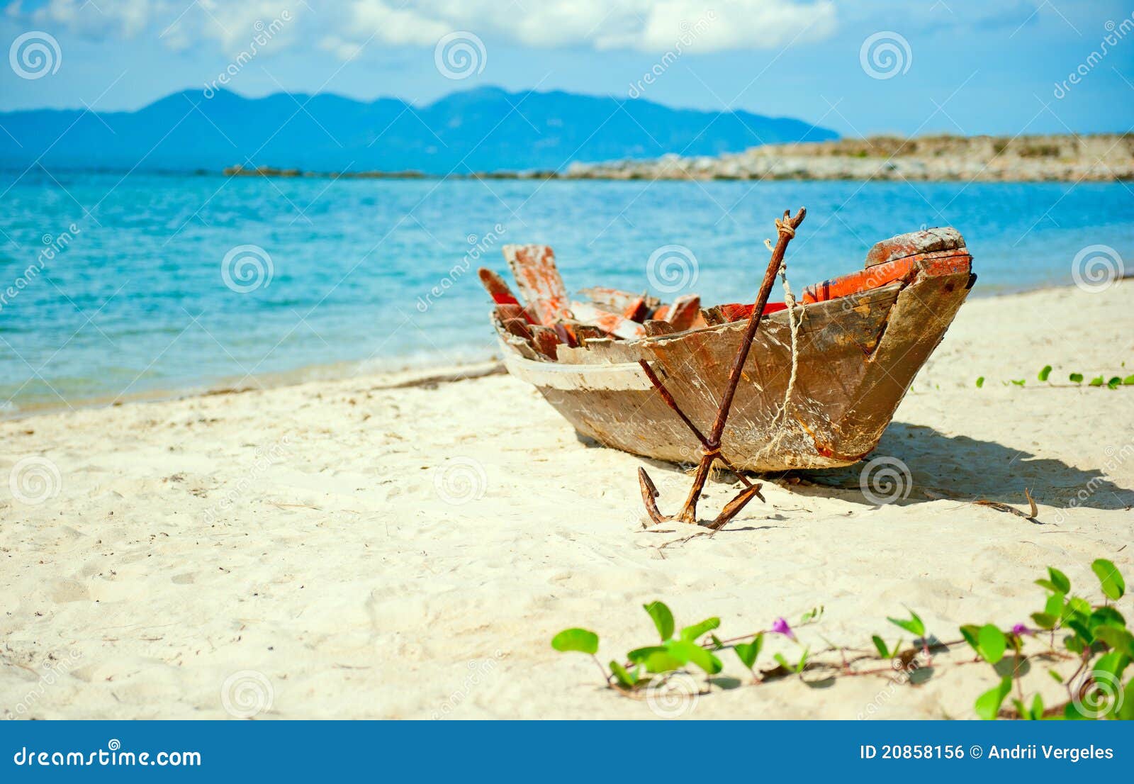 105,194 Old Boat Beach Stock Photos - Free & Royalty-Free Stock Photos from  Dreamstime