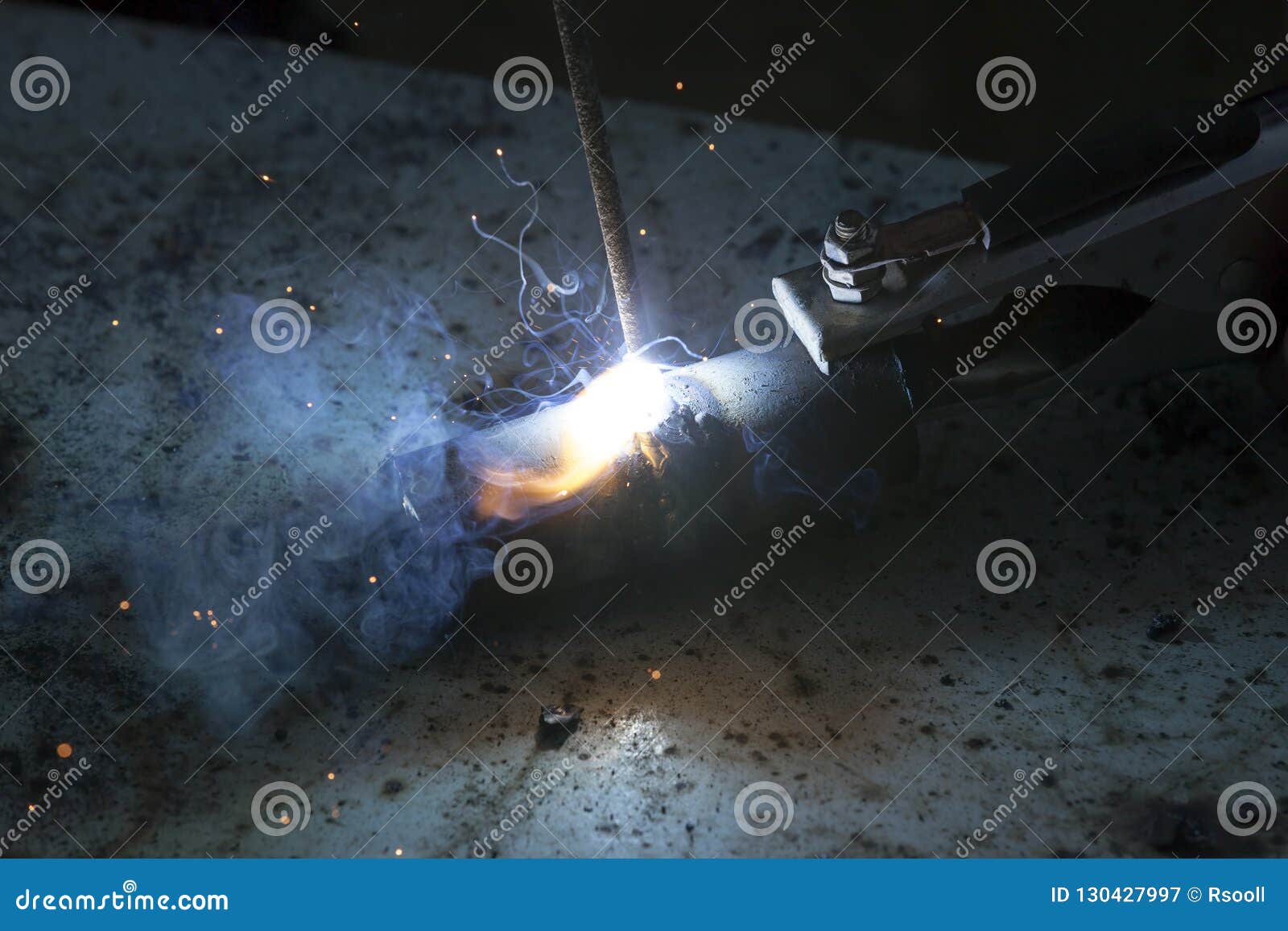 Werkstattboden Images – Browse 16 Stock Photos, Vectors, and Video