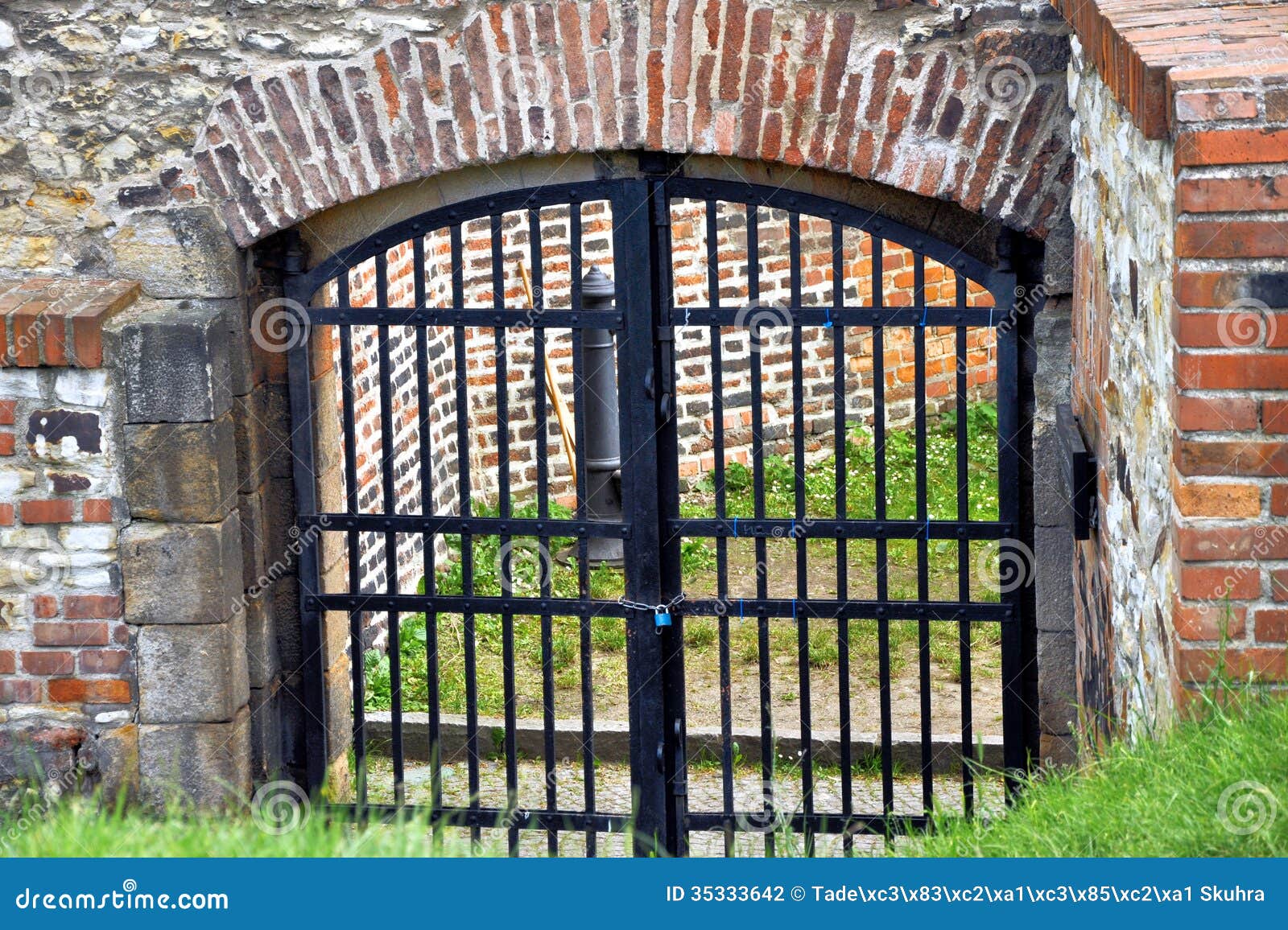 Old Gate Stock Photography - Image: 35333642