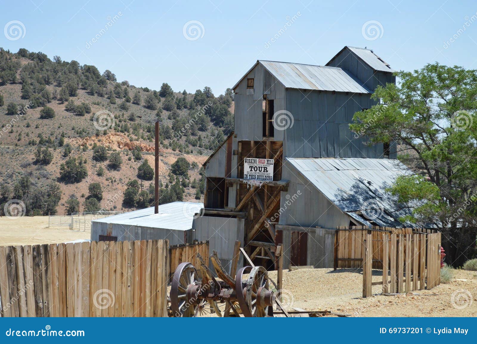 Old Gold Mine Virginia City Nevada Editorial Photo Image of history, cars 69737201