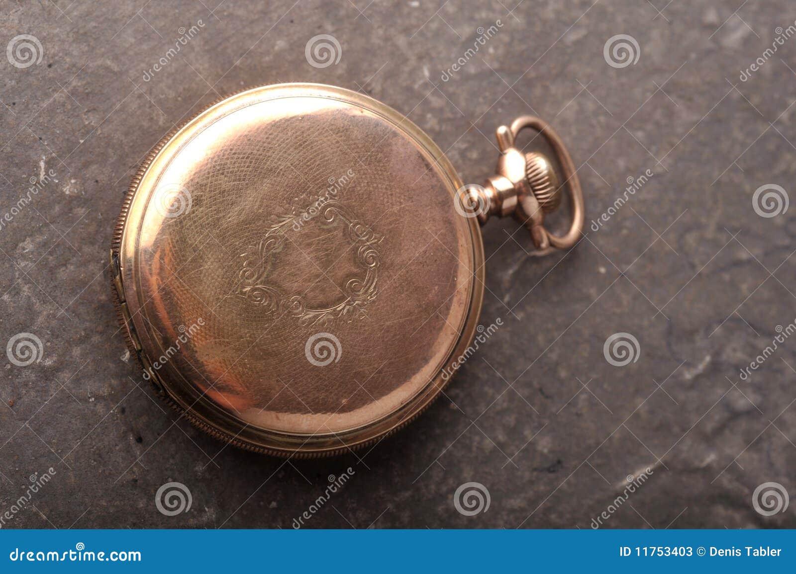 Old gold watch stock image. Image of antique, isolated 11753403