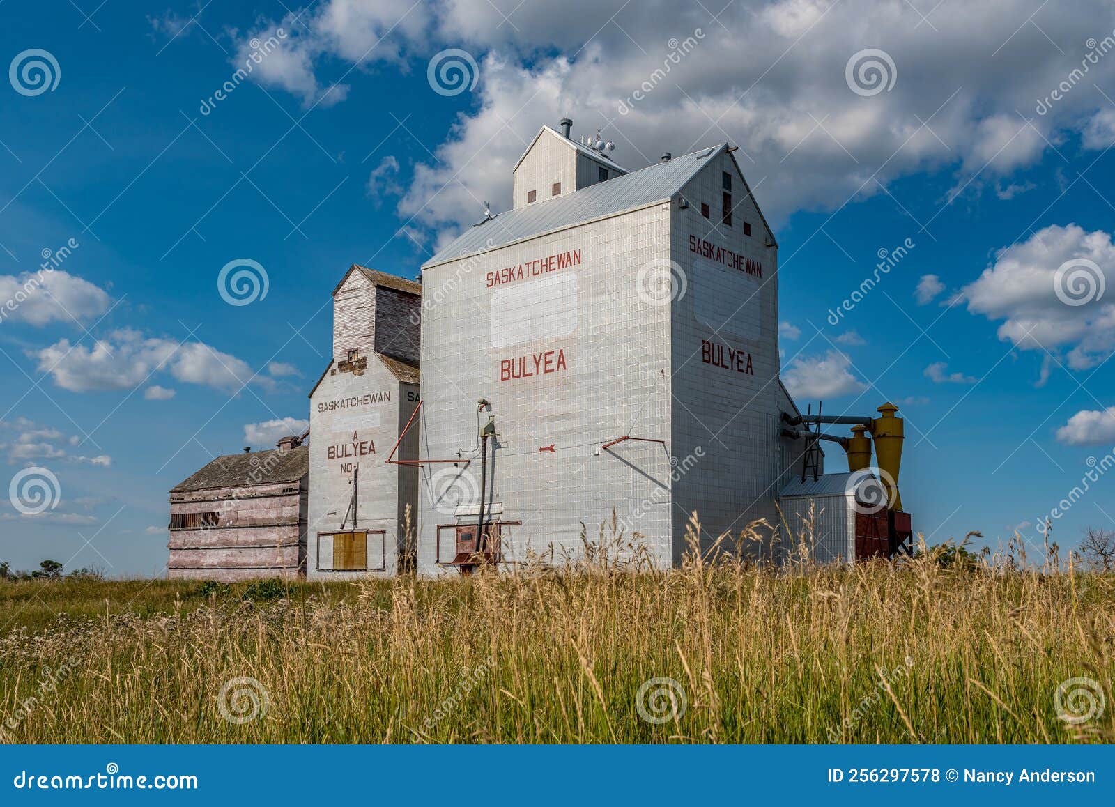 The Old Grain Elevator in Bulyea, SK Editorial Stock Photo Image of