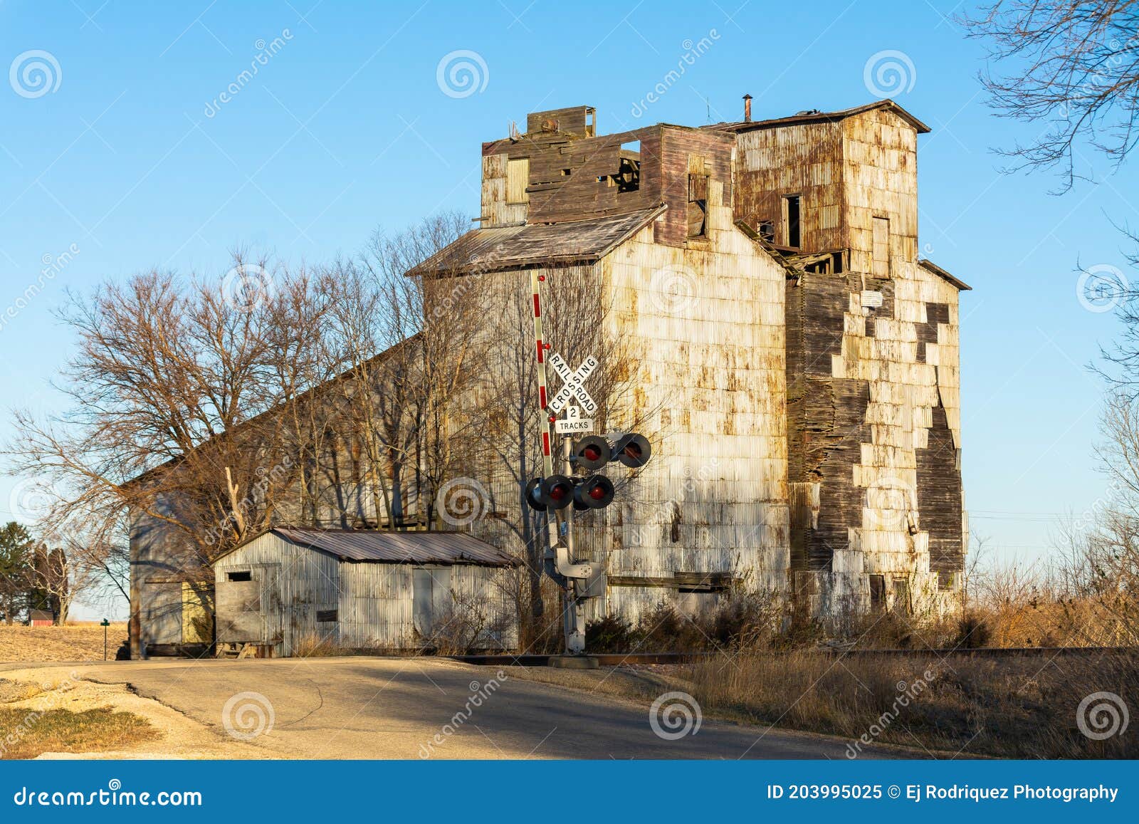 Old Grain Elevator stock image. Image of historic, dilapidated 203995025
