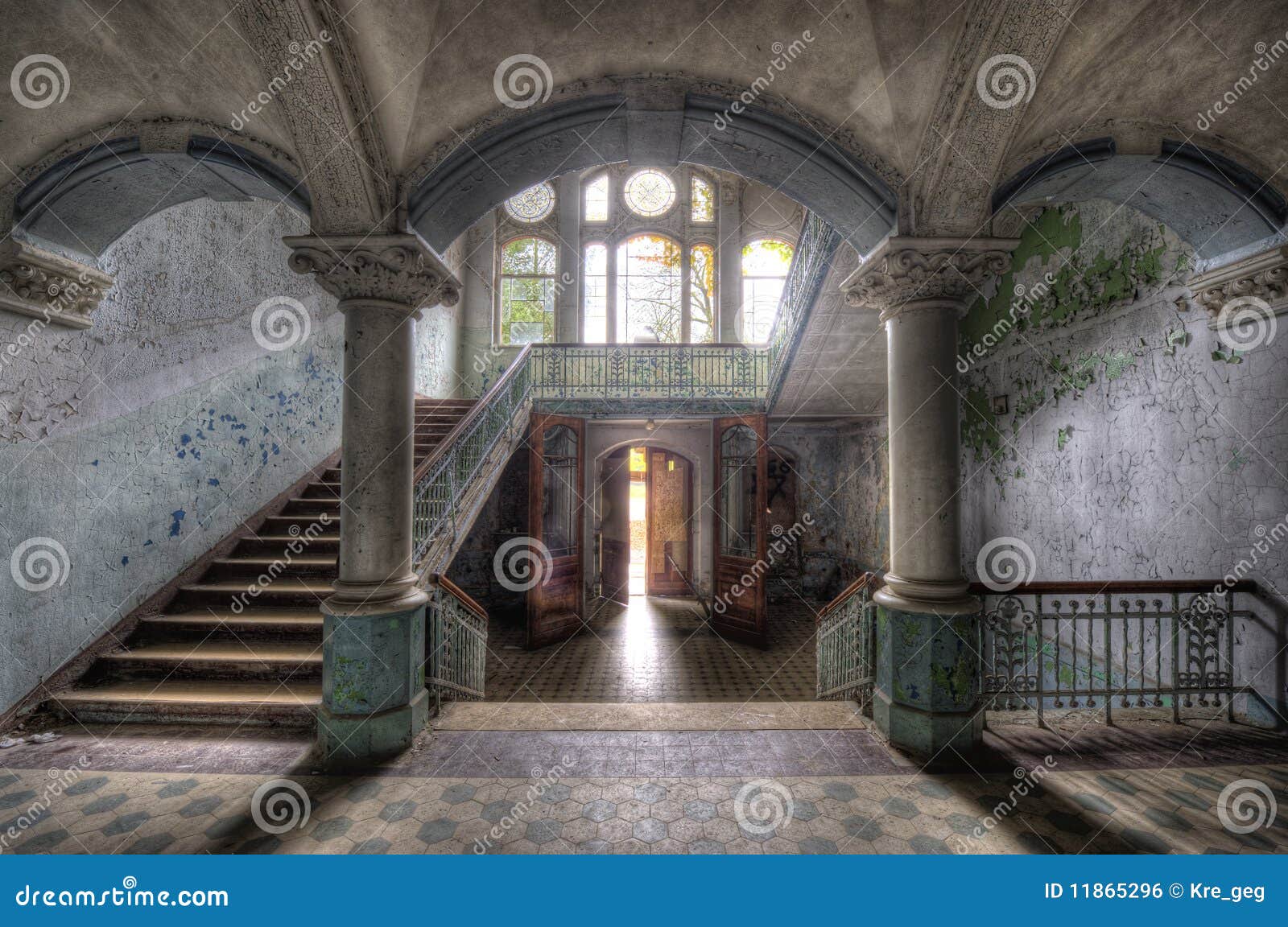 Old hospital in Beelitz stock photo. Image of palace - 11865296, image size:1600x1152