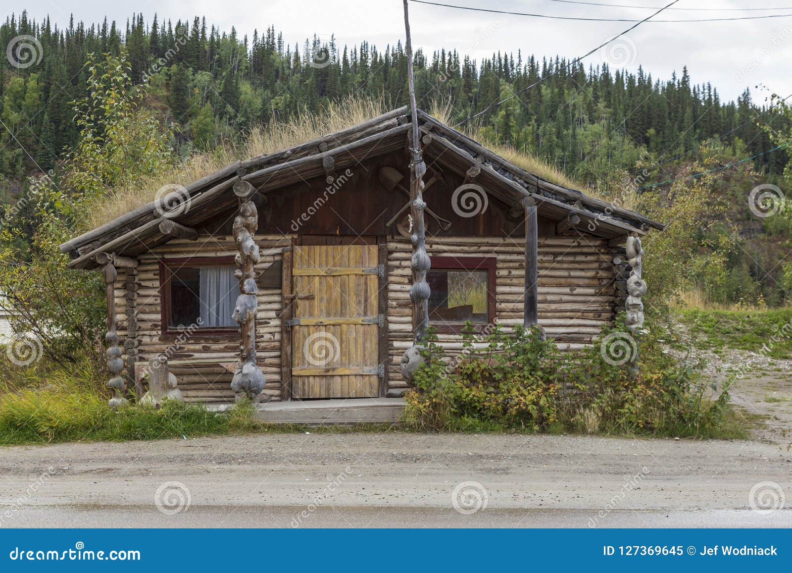 Old House in Dawson Yukon Canada Editorial Image Image of home, cabin 127369645