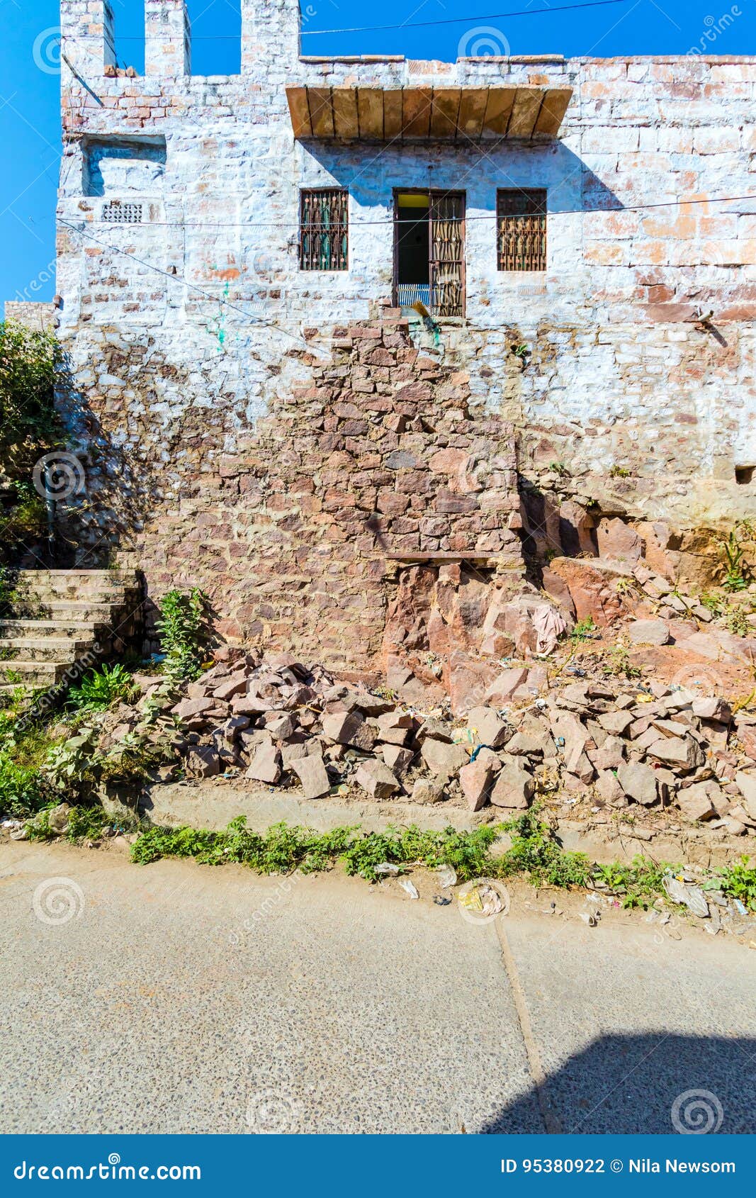 Old house in Jodhpur stock photo. Image of ruin, street 95380922