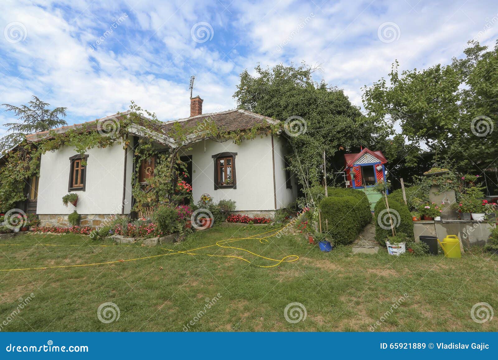 Old house in Serbia stock image. Image of home, sumadija 65921889