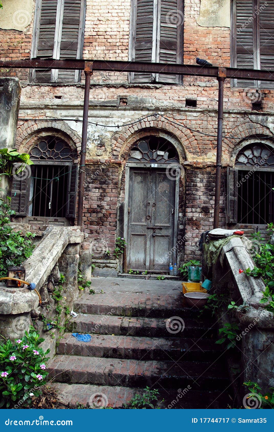 Old Kolkata stock image. Image of house, tradition, loneliness 17744717