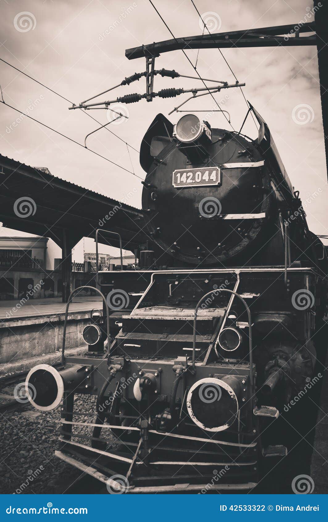 Old locomotive stock photo. Image of station, coal, motion - 42533322