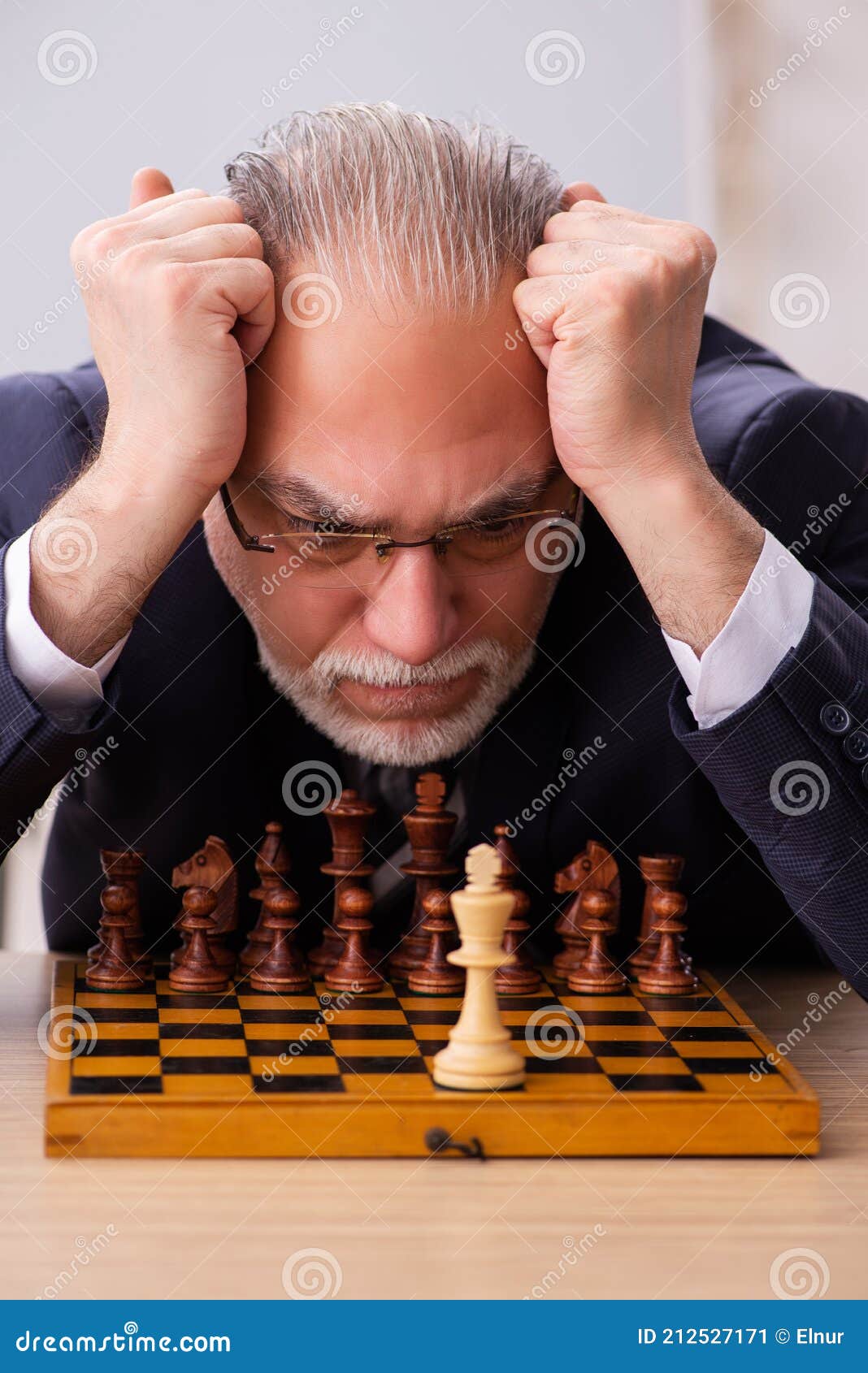 Colleagues playing chess hi-res stock photography and images - Alamy