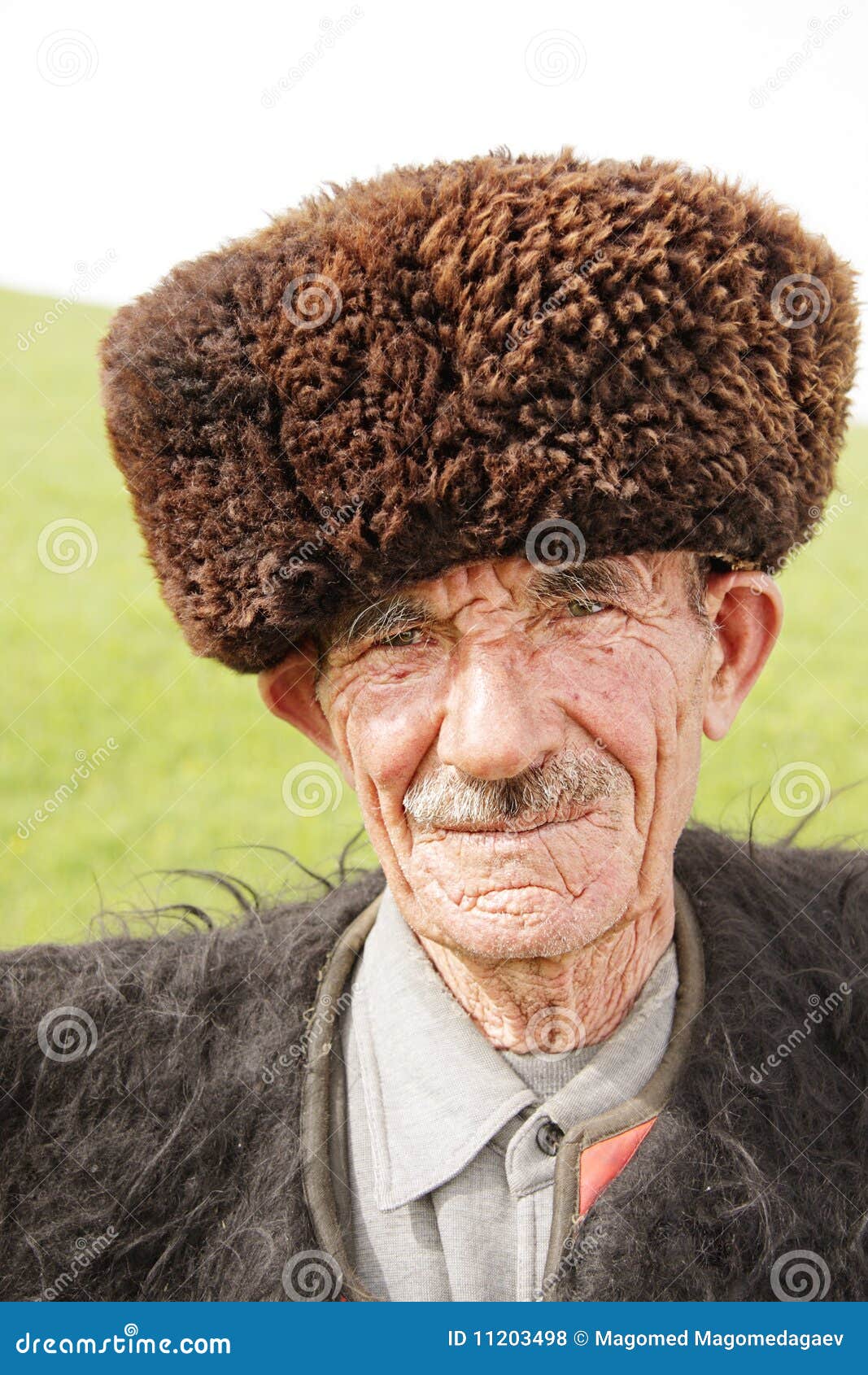 Old Man in Traditional Clothes Stock Photo - Image of felt, herdsman ...