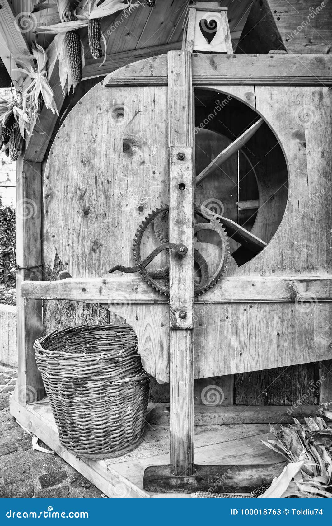 Manual Machine For Making Sugar Cane Syrup RoyaltyFree Stock Photography