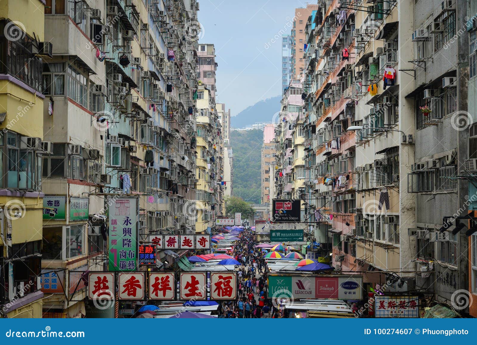 Old market in Hong Kong editorial photography. Image of cheap - 100274607