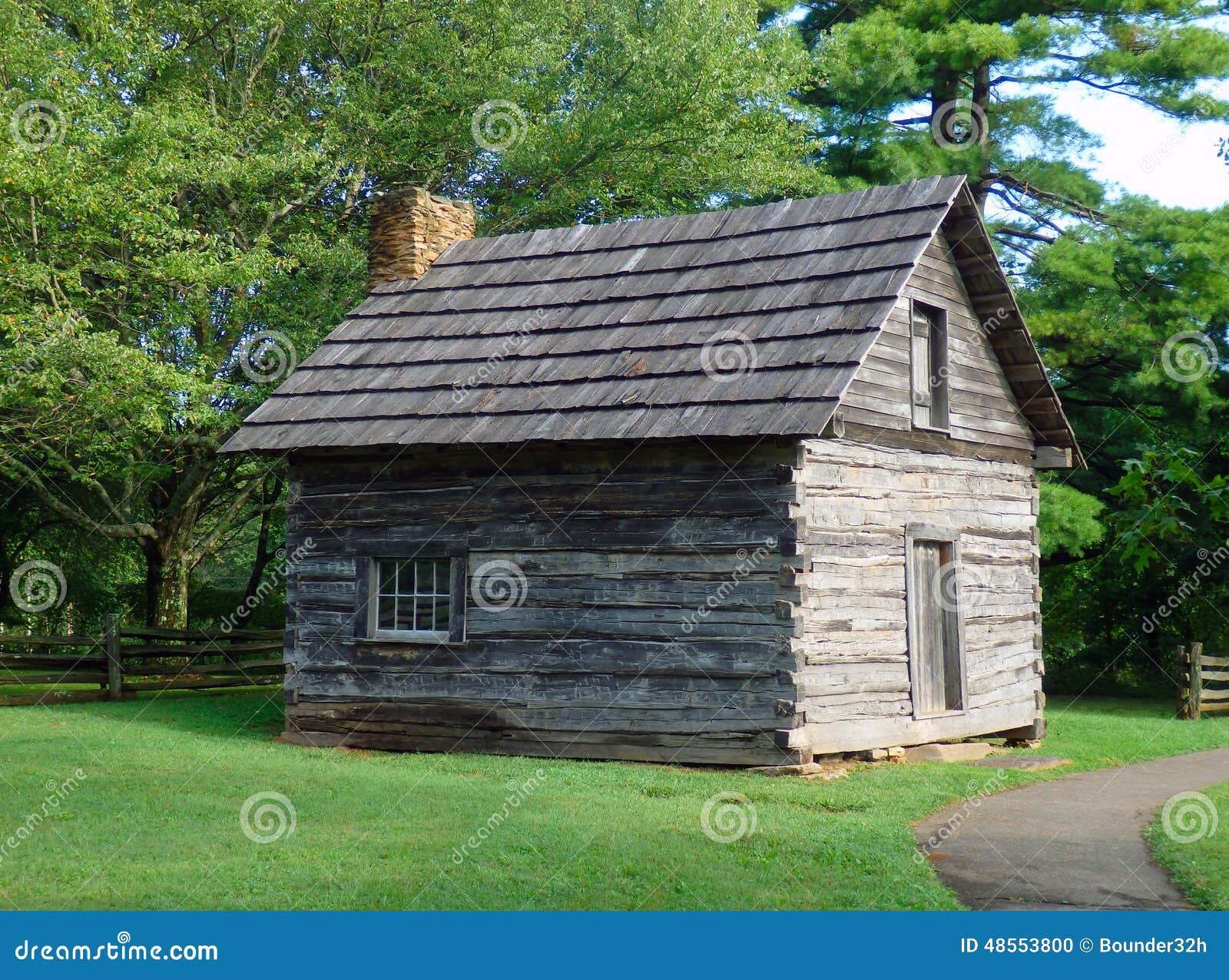 An Old, Preserved Cabin in Virginia Stock Photo - Image of small ...