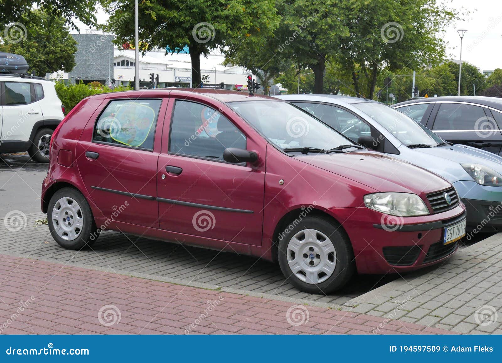 Old Red Fiat Punto Compact Parked Editorial Stock Image - Image of classic, 194597509