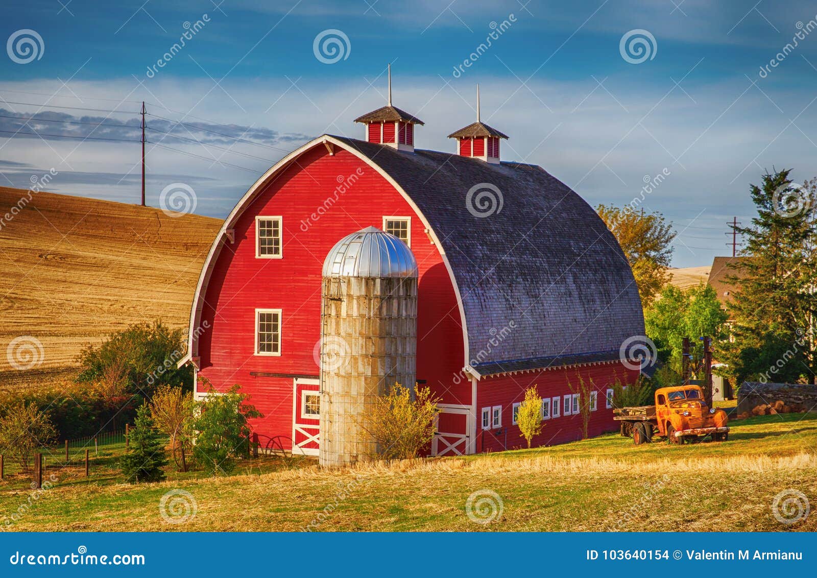 red barn in the fall