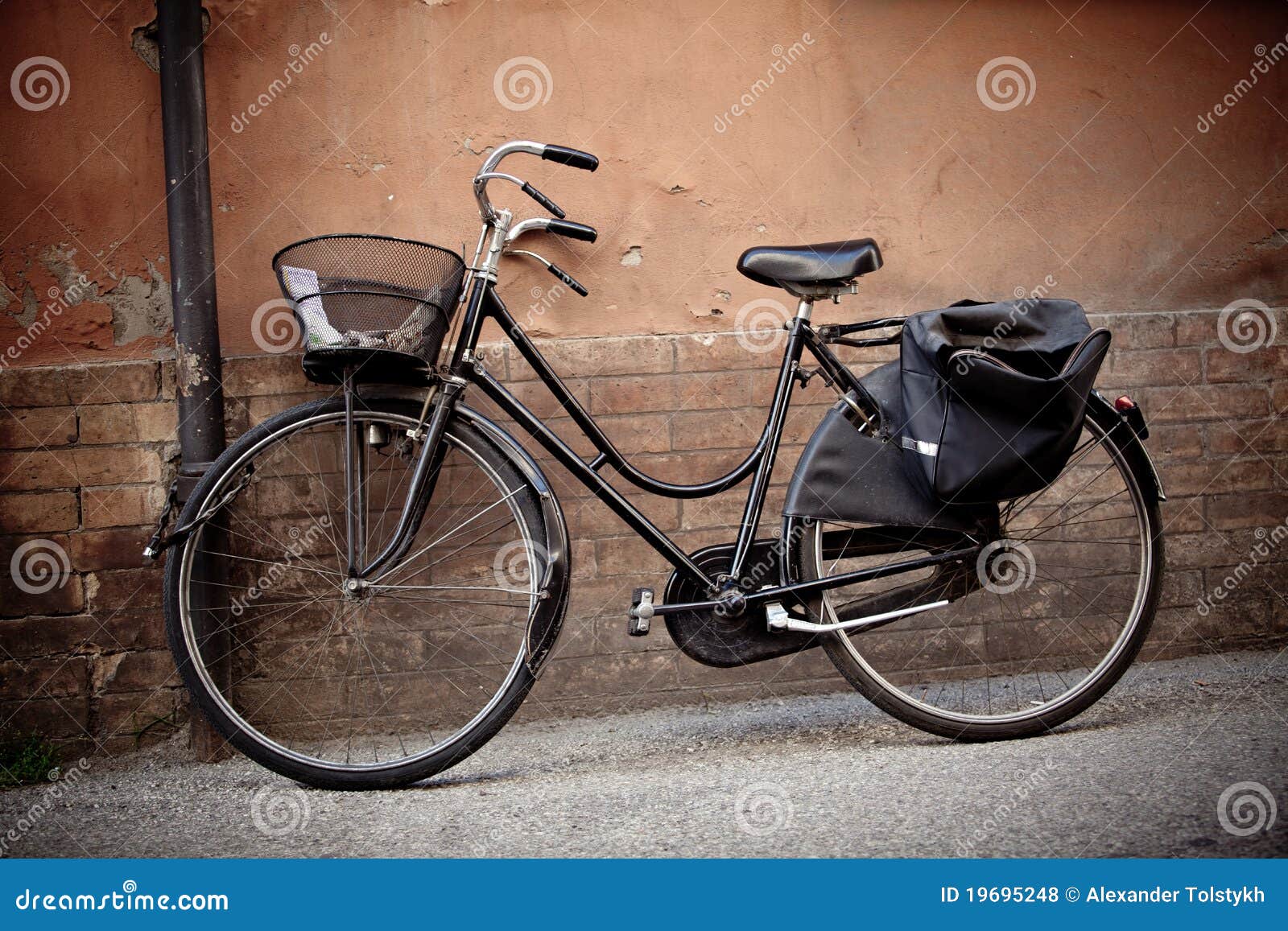 Old Retro Bicycle With Basket In Italy Royalty Free Stock Photos inside Amazing Old Fashioned Bicycles With Baskets – Perfect Photo Source