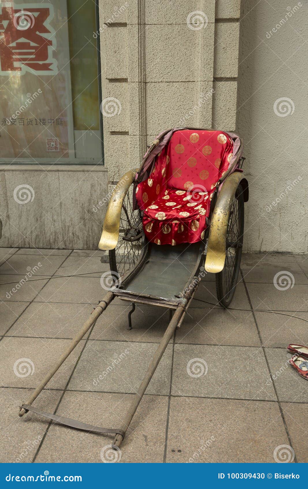 Old rickshaw editorial image. Image of passenger, indochina 100309430