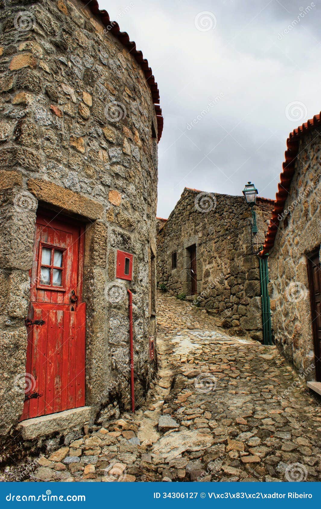 old rural village of linhares da beira