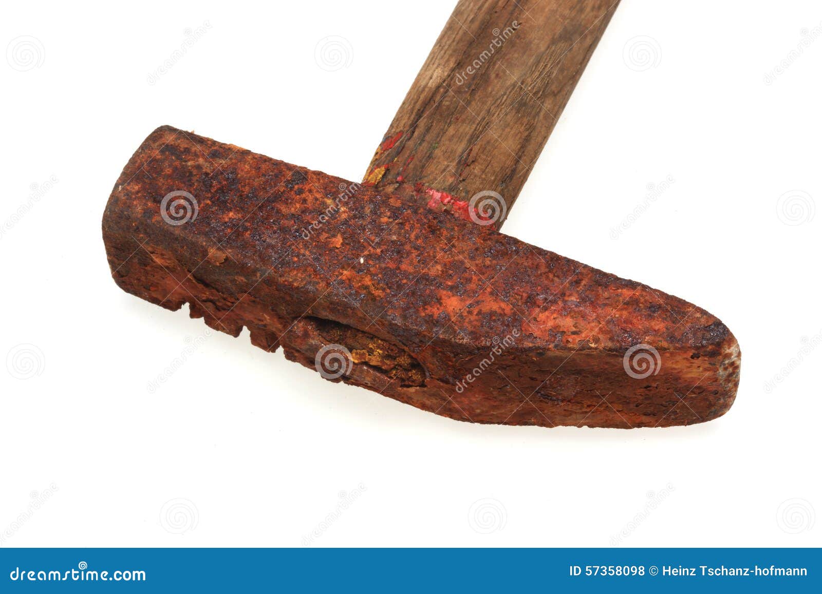 old-rusted-hammer-rusty-tool-57358098.jp