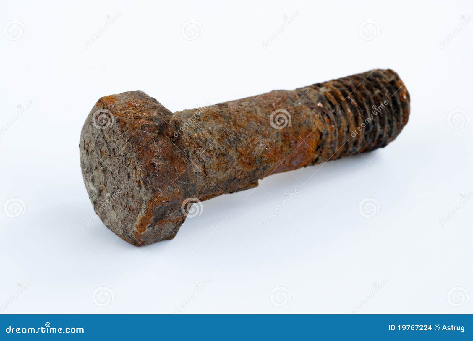 old-rusty-bolt-19767224.jpg