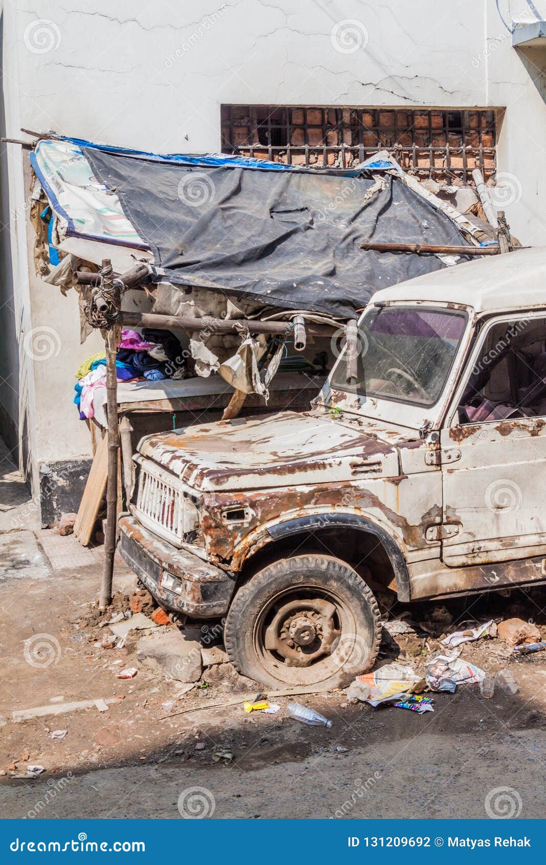 Old Rusty Car in the Center of Kolkata, Ind Stock Photo Image of