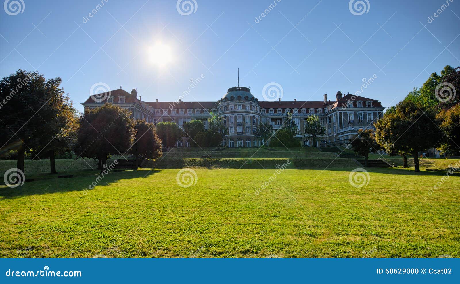 old sanatorium in szczawno zdroj, poland