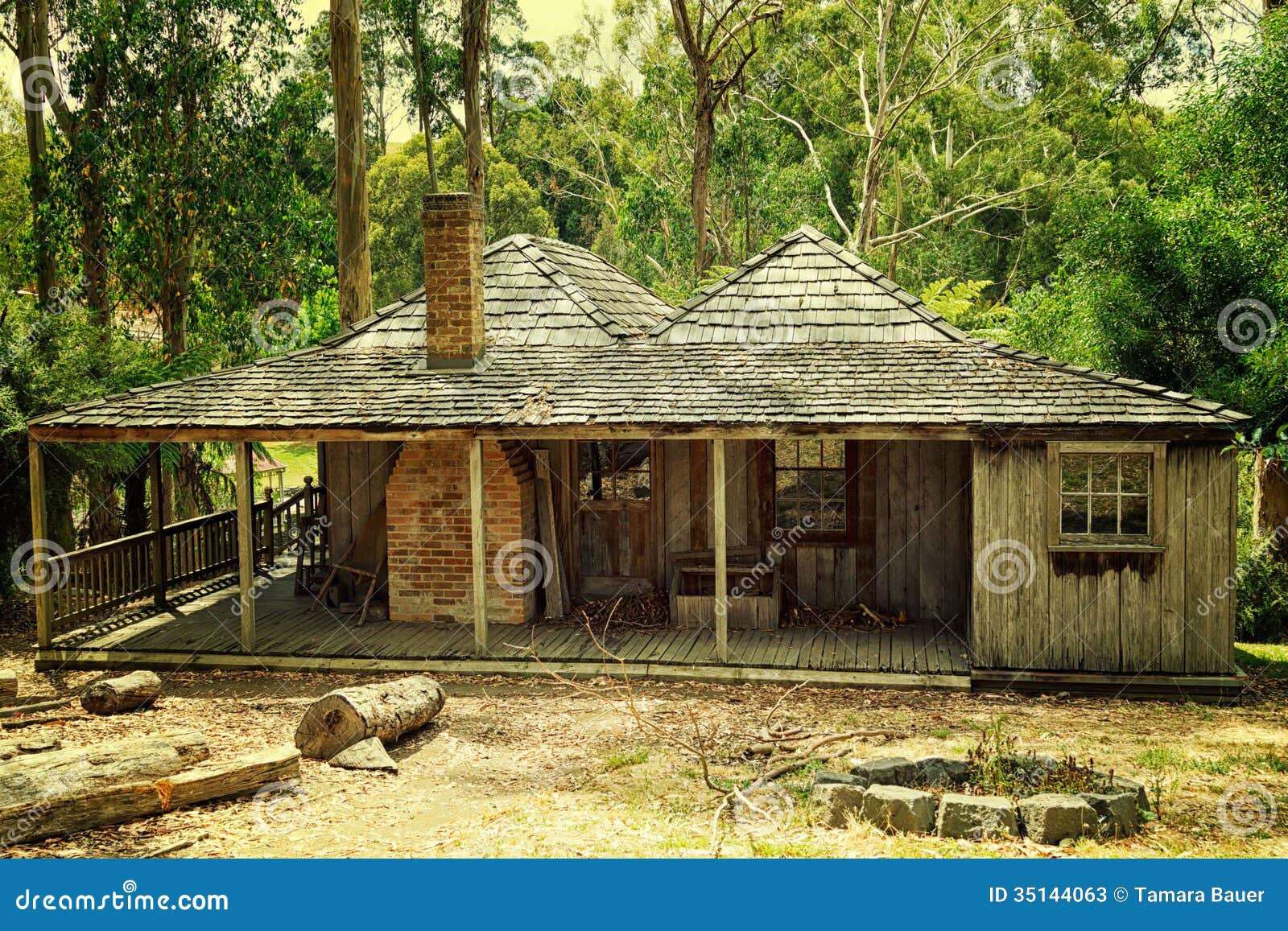 Old Pioneer Cottage In Australia Stock Photos - Image ...