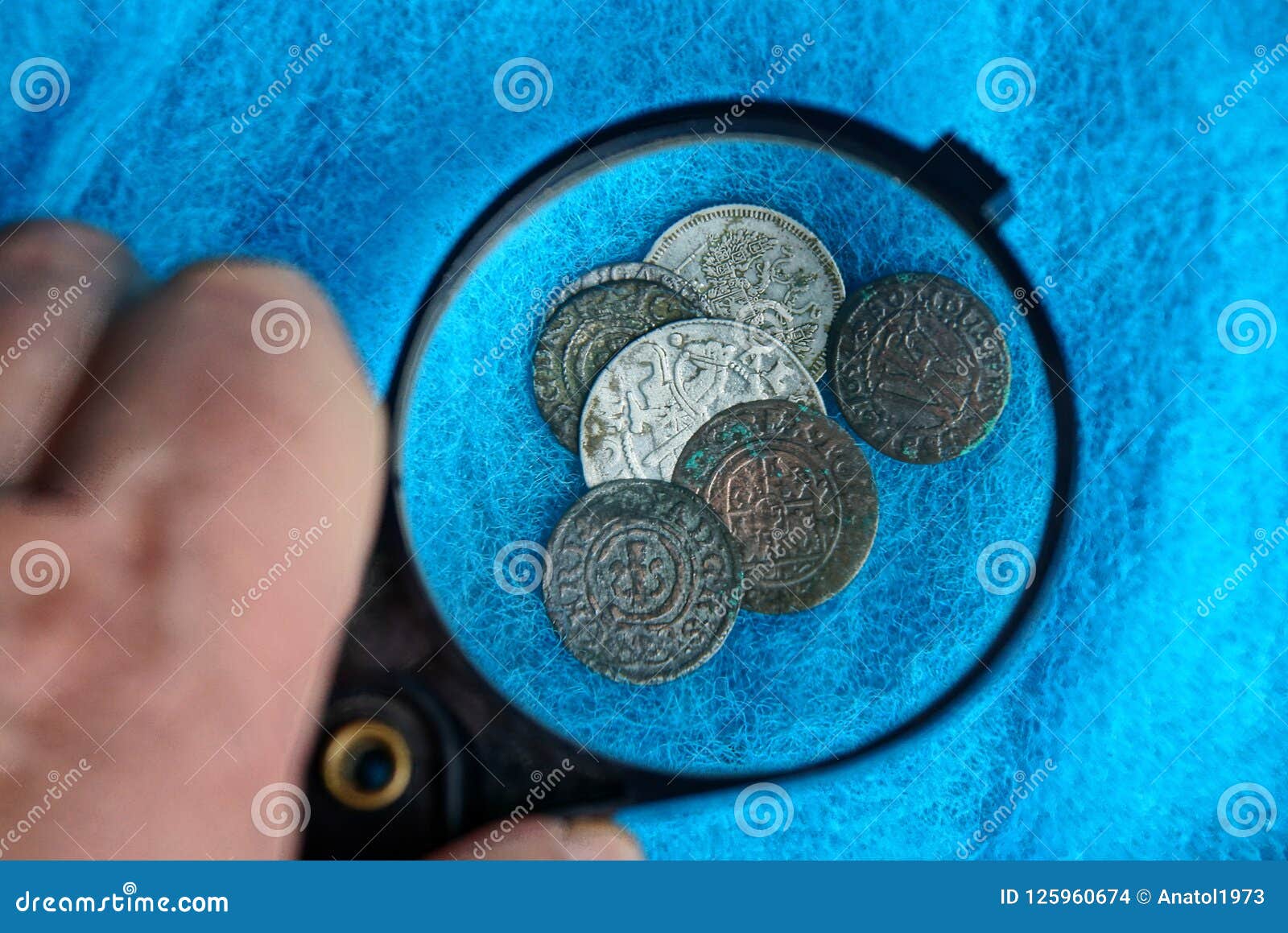 Close up coins magnifying glass hi-res stock photography and images - Page  2 - Alamy